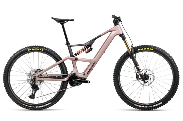Rower elektryczny trailowy Orbea RISE LT M-TEAM 630W rose - carbon 2026